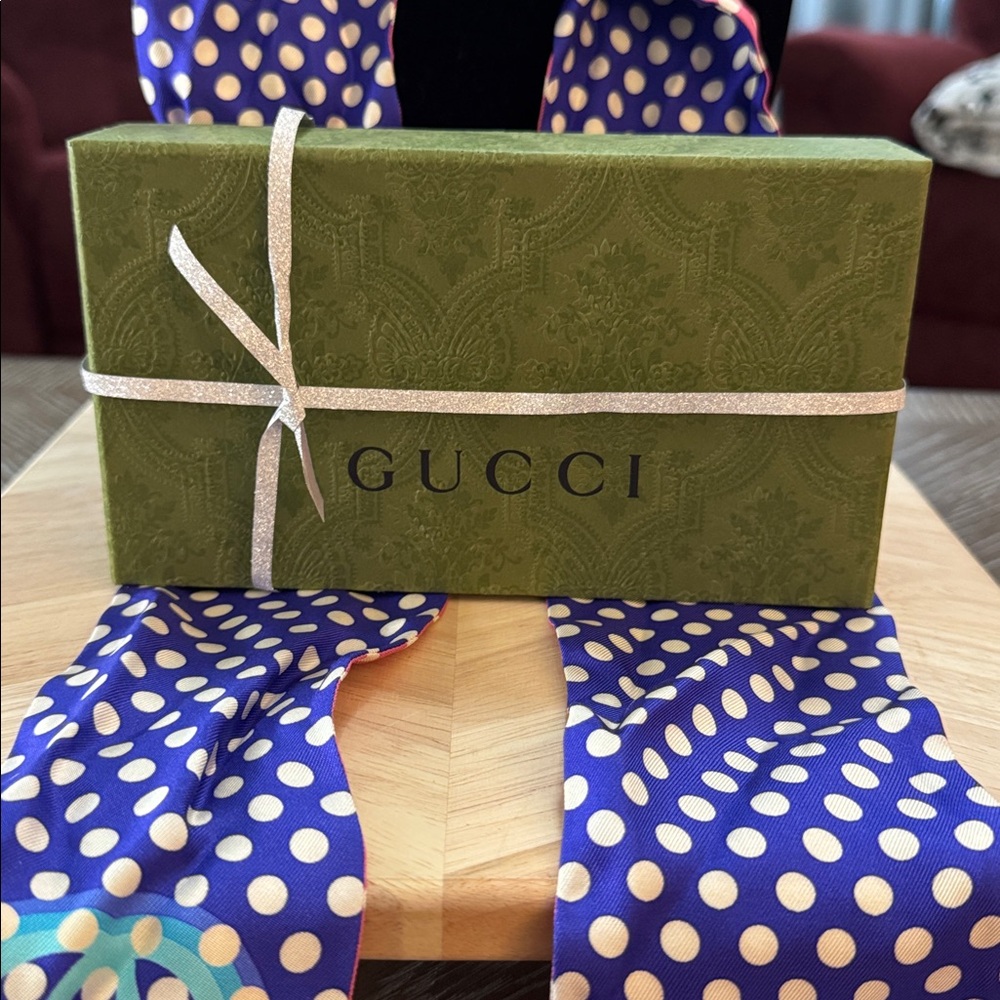 Gucci Polka Dot Pink Blue Silk Scarf - Picture 8 of 8